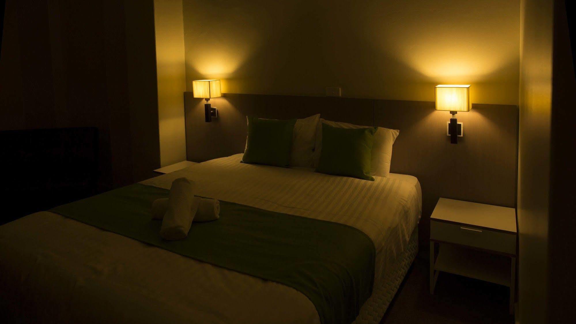 The Cornwall Historic Hotel Лонсестон Екстер'єр фото